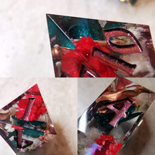 Load image into Gallery viewer, Macabre Bouquet